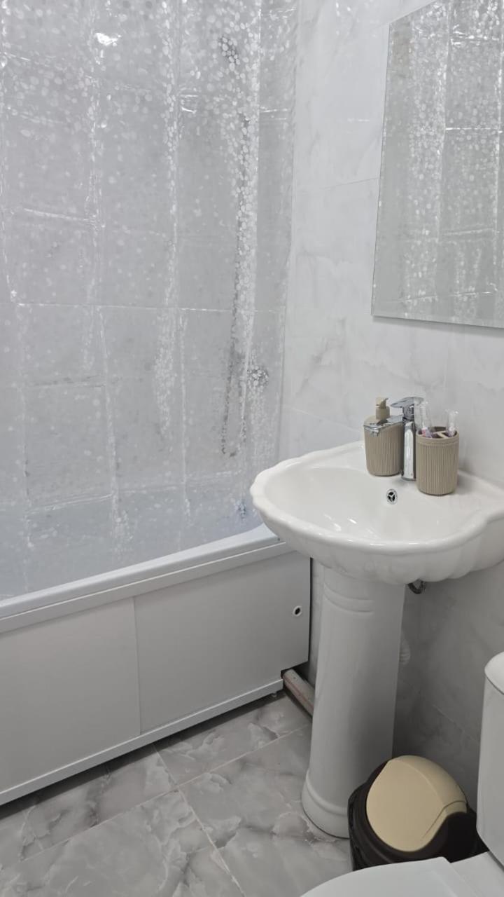 Hotel Golden Time Ałma Ata Zewnętrze zdjęcie